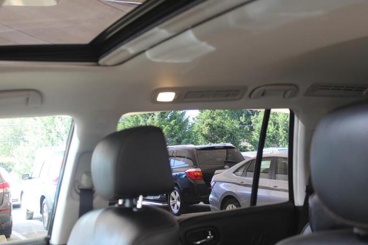 2017 Nissan Armada Platinum LIKE NEW!!!! Plano TX