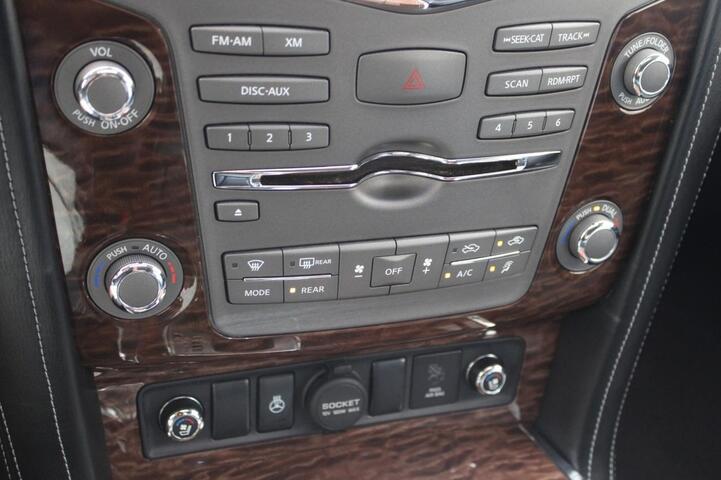 2017 Nissan Armada Platinum LIKE NEW!!!! Plano TX