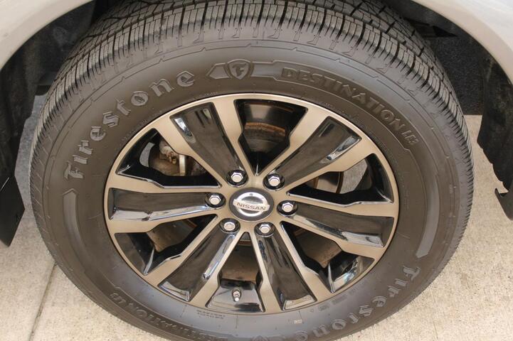 2017 Nissan Armada Platinum LIKE NEW!!!! Plano TX