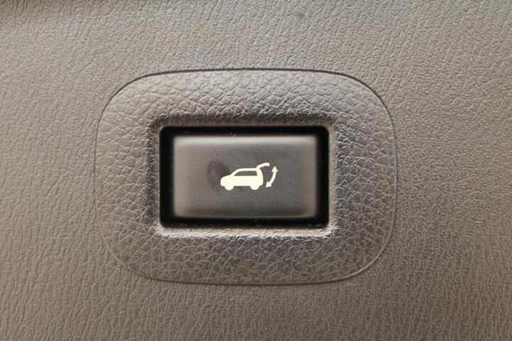 2017 Nissan Armada Platinum LIKE NEW!!!! Plano TX