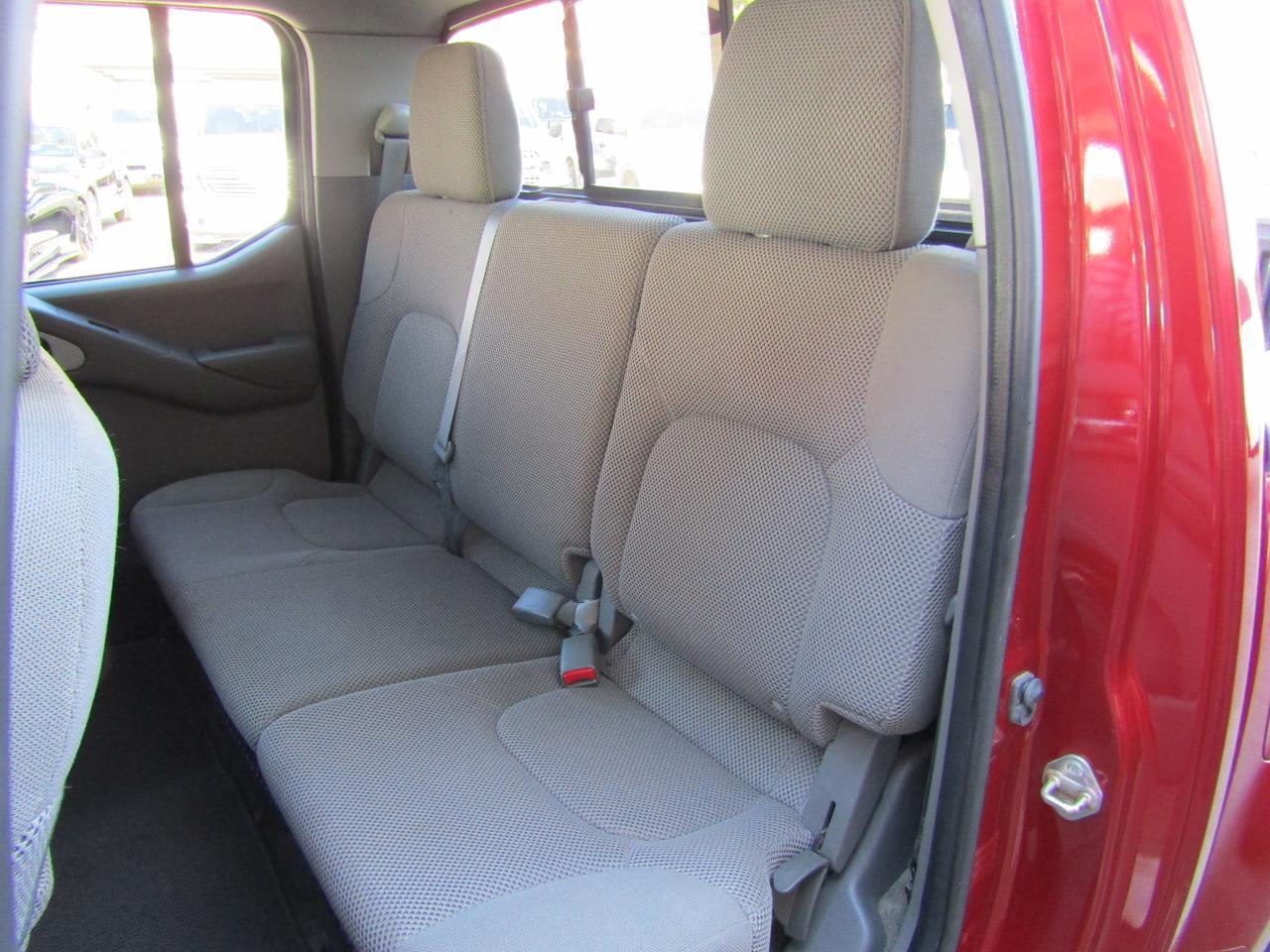 2017 Nissan Frontier Crew Cab 4x2 SV V6 Auto Grand Prairie TX