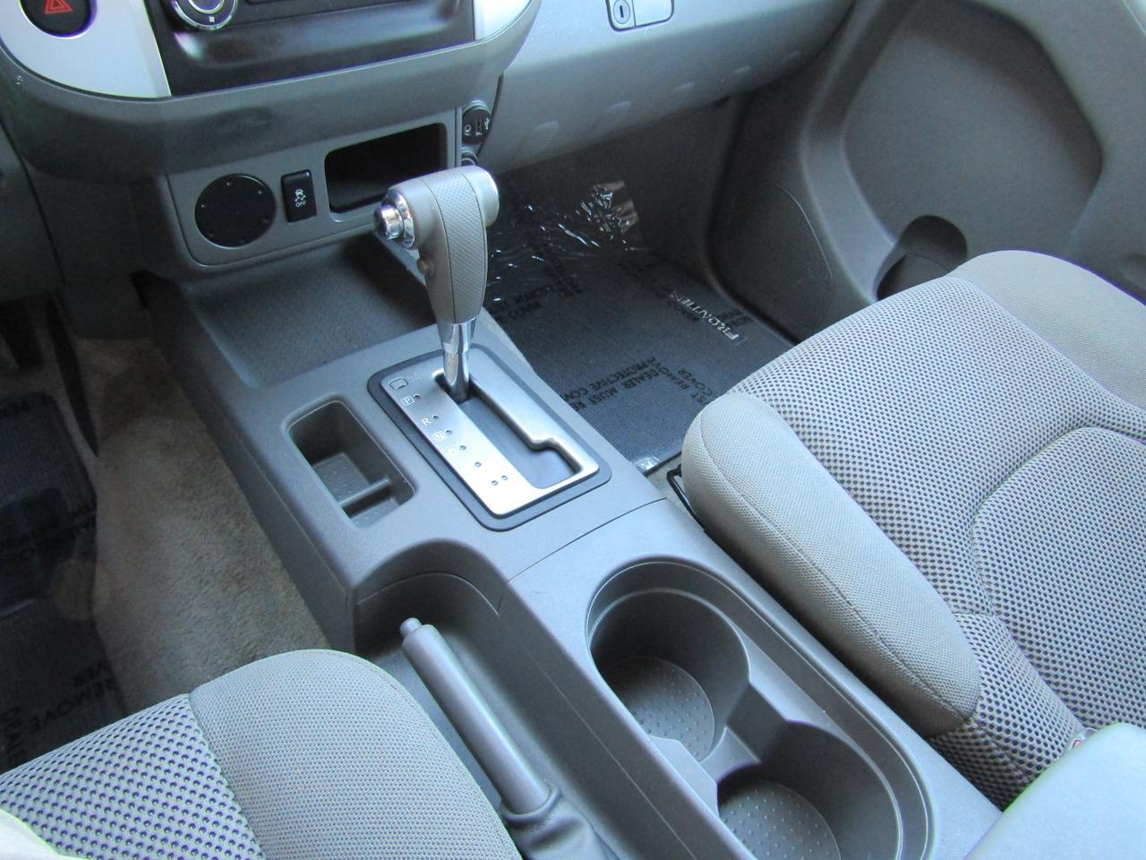 2017 Nissan Frontier Crew Cab 4x2 SV V6 Auto Grand Prairie TX