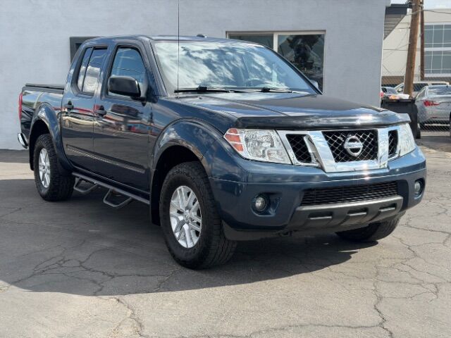 2017 Nissan Frontier SL Crew Cab 5AT 4WD