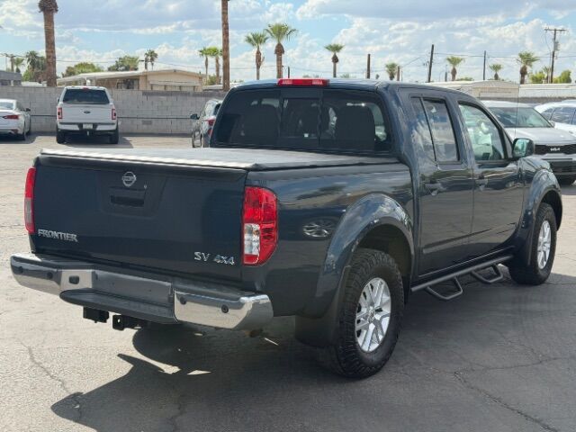 2017 Nissan Frontier SL Crew Cab 5AT 4WD