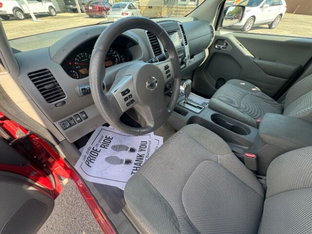 2017 Nissan Frontier SV Gaston SC