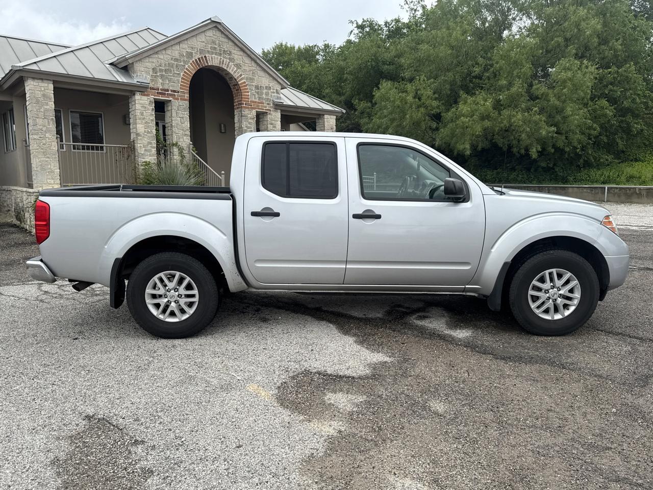 2017 Nissan Frontier SV V6