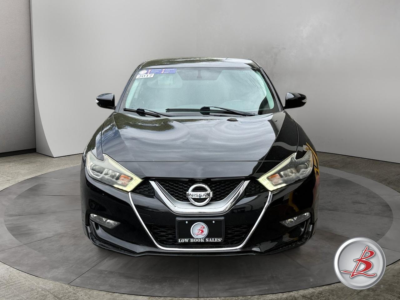 2017 Nissan MAXIMA SR