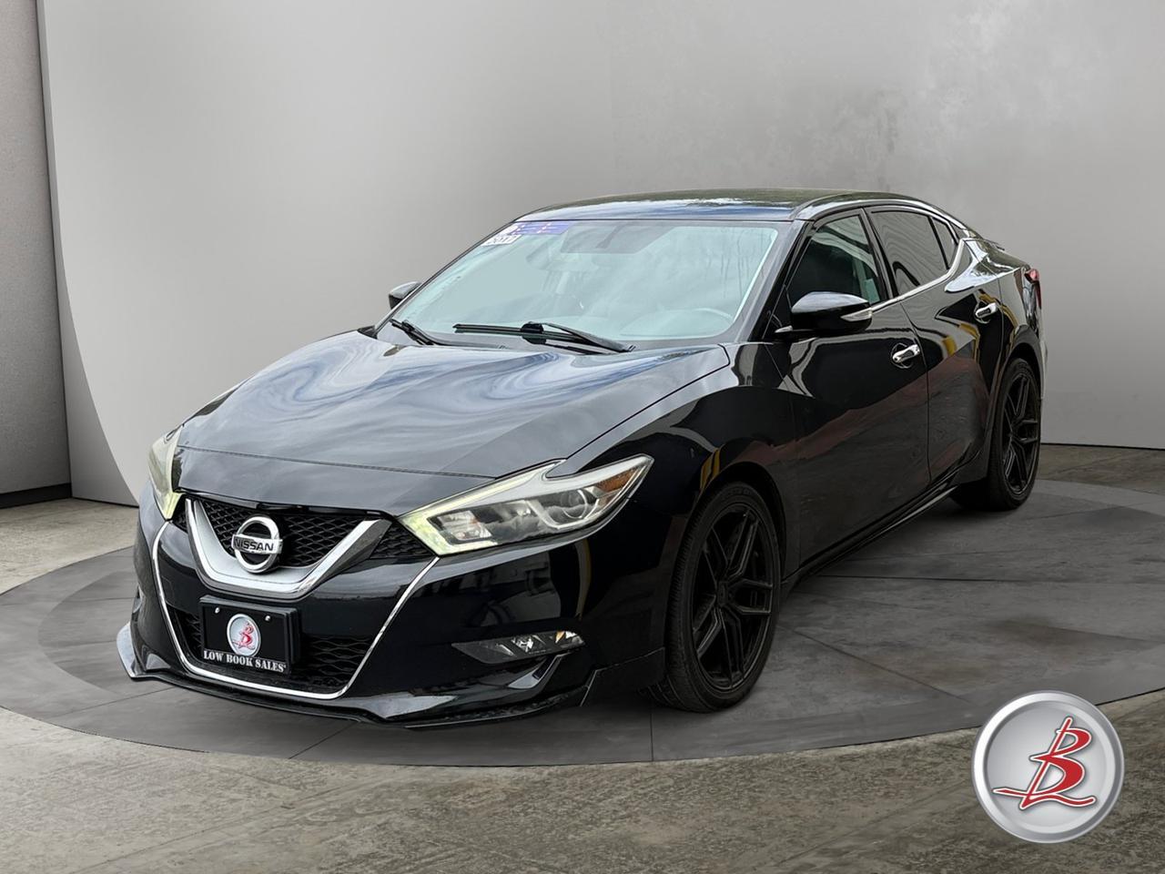 2017 Nissan MAXIMA SR