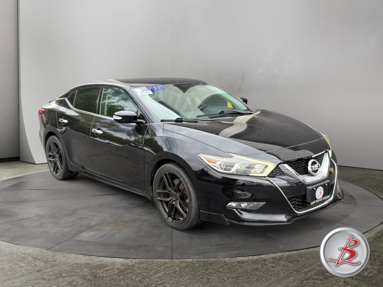 2017 Nissan MAXIMA SR