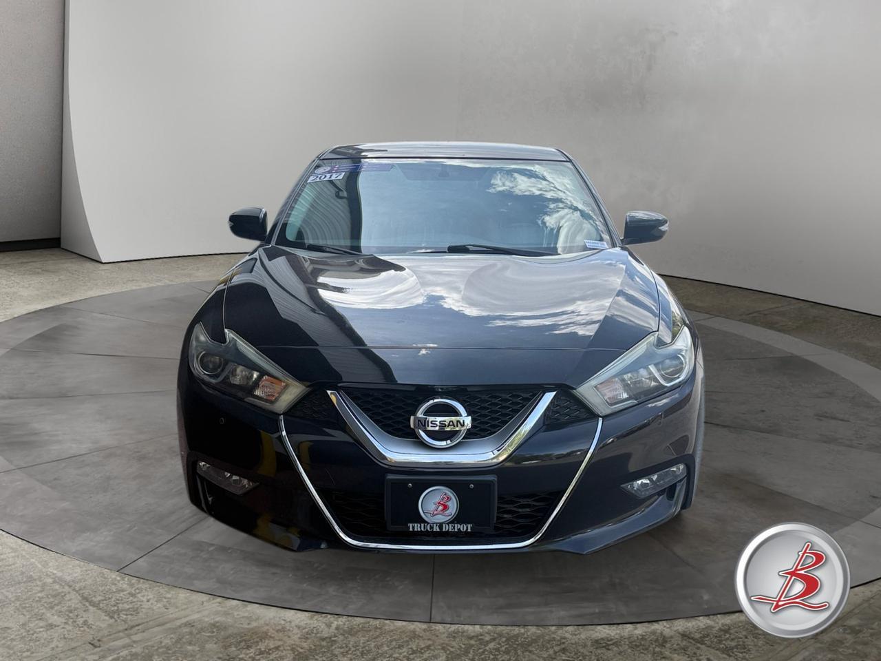 2017 Nissan MAXIMA SR
