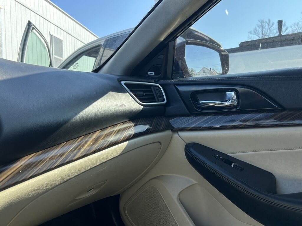 2017 Nissan Maxima Platinum Crestwood KY