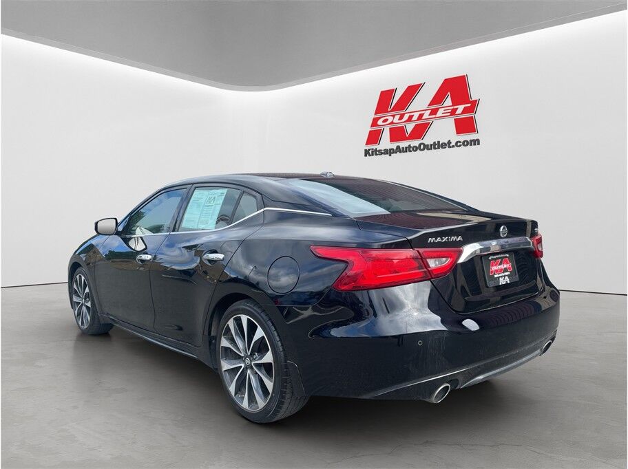 2017 Nissan Maxima SR Sedan 4D