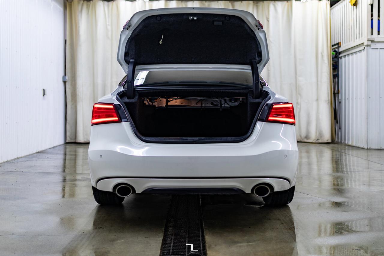 2017 Nissan Maxima SV Leather Nav BCam Red Deer AB