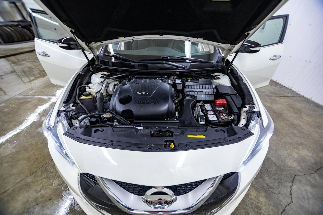 2017 Nissan Maxima SV Leather Nav BCam Red Deer AB