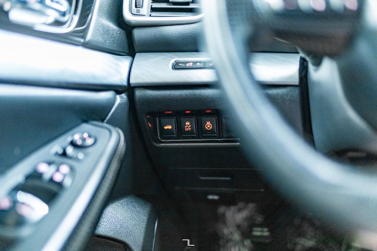 2017 Nissan Maxima SV Leather Nav BCam Red Deer AB