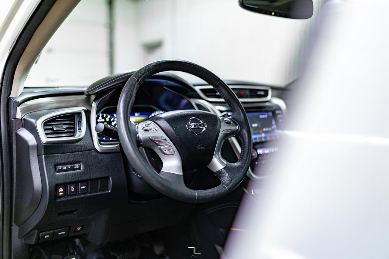 2017 Nissan Murano AWD Platinum Leather Roof Nav BCam Red Deer AB