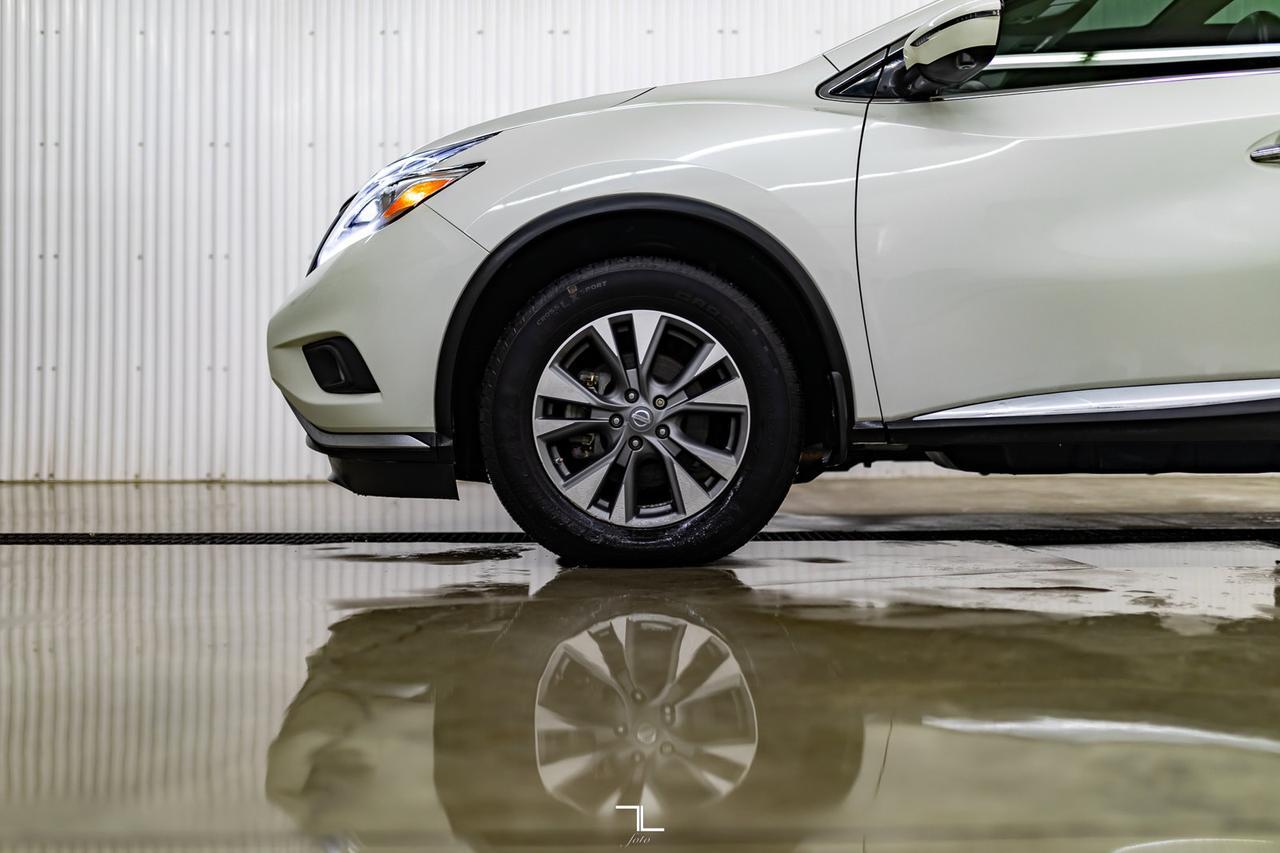 2017 Nissan Murano AWD SL Leather Roof Nav BCam Red Deer AB