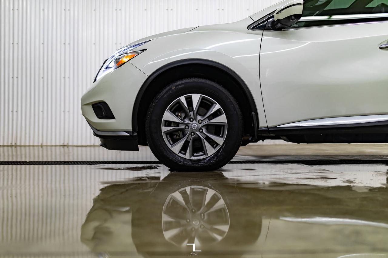 2017 Nissan Murano AWD SL Leather Roof Nav BCam Red Deer AB