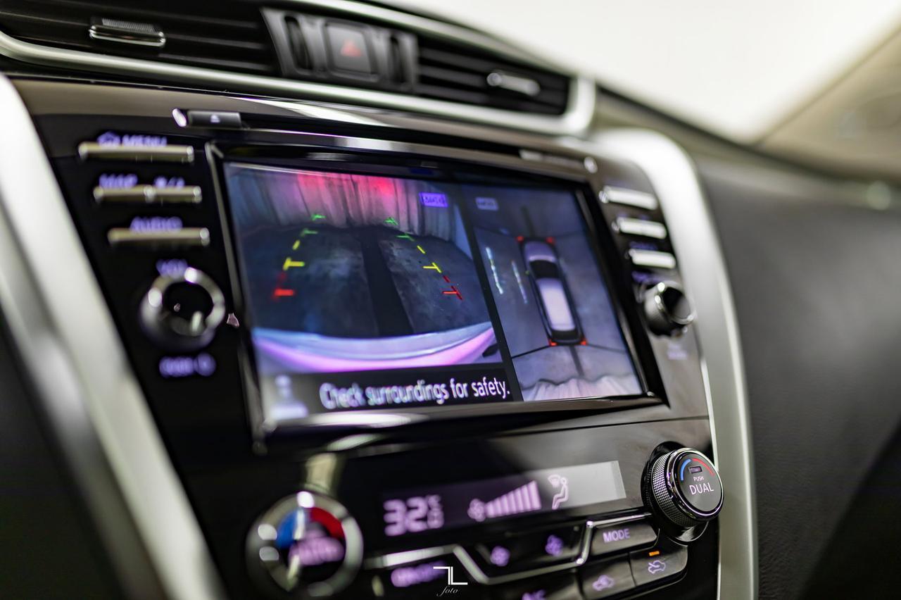 2017 Nissan Murano AWD SL Leather Roof Nav BCam Red Deer AB