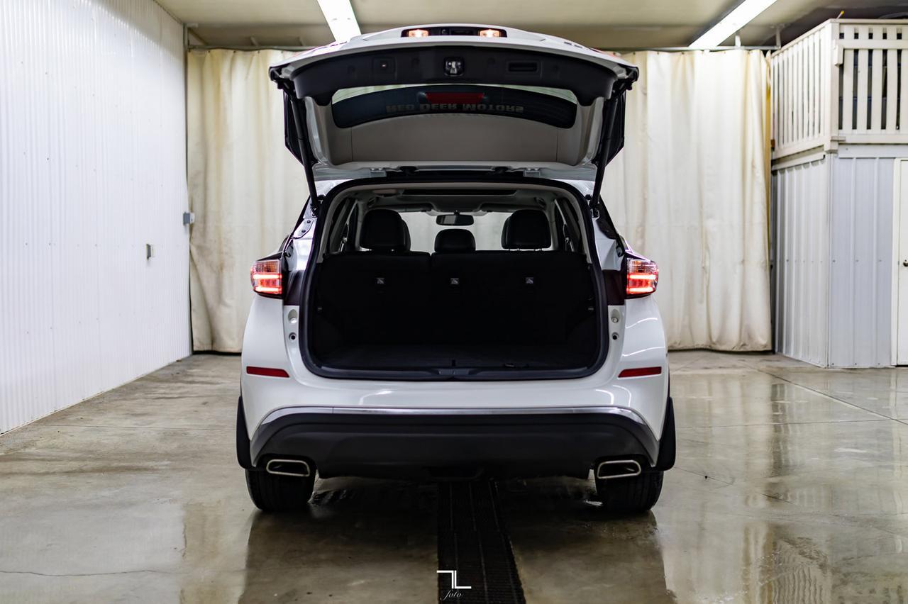 2017 Nissan Murano AWD SL Leather Roof Nav BCam Red Deer AB