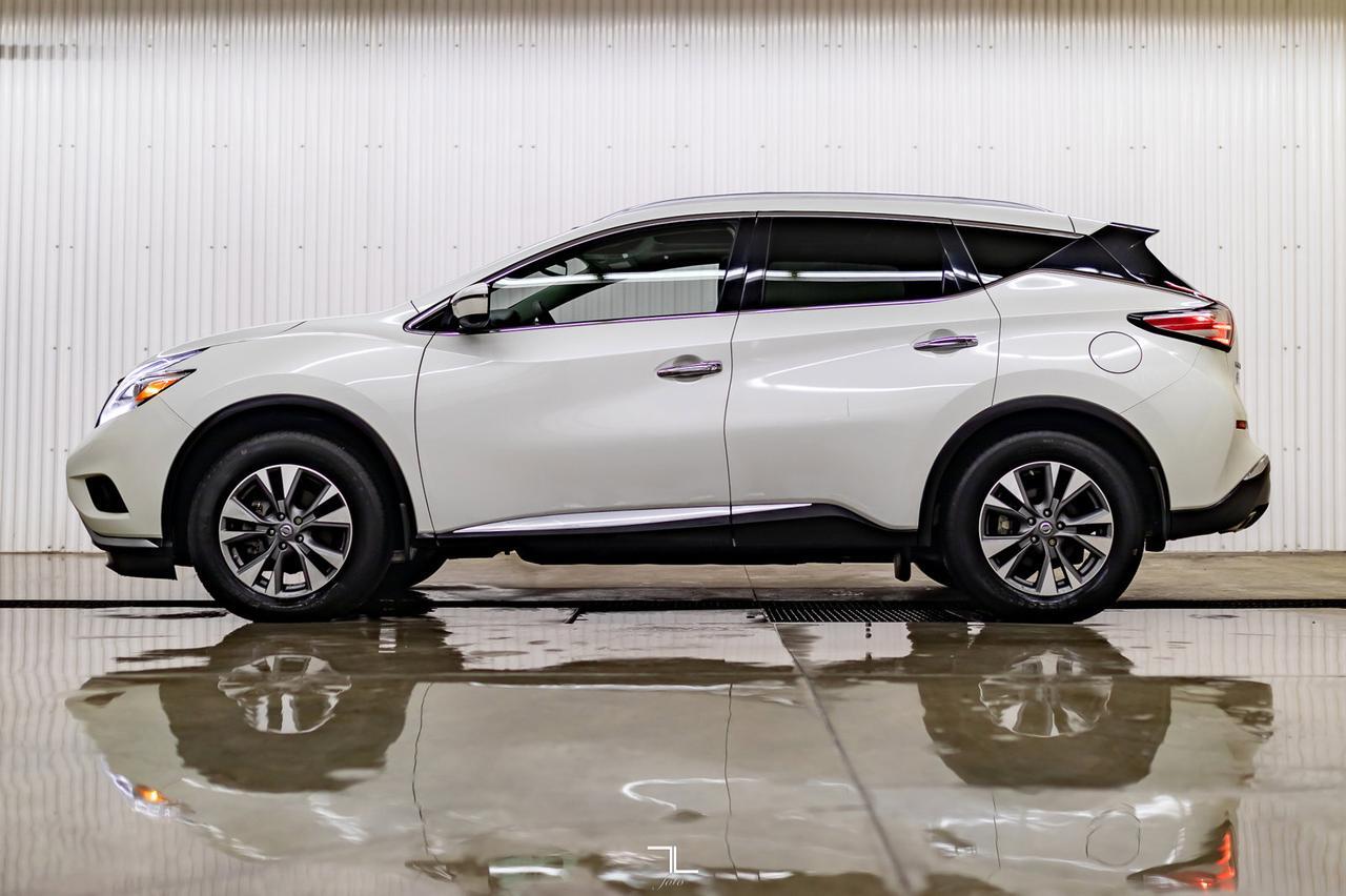 2017 Nissan Murano AWD SL Leather Roof Nav BCam Red Deer AB