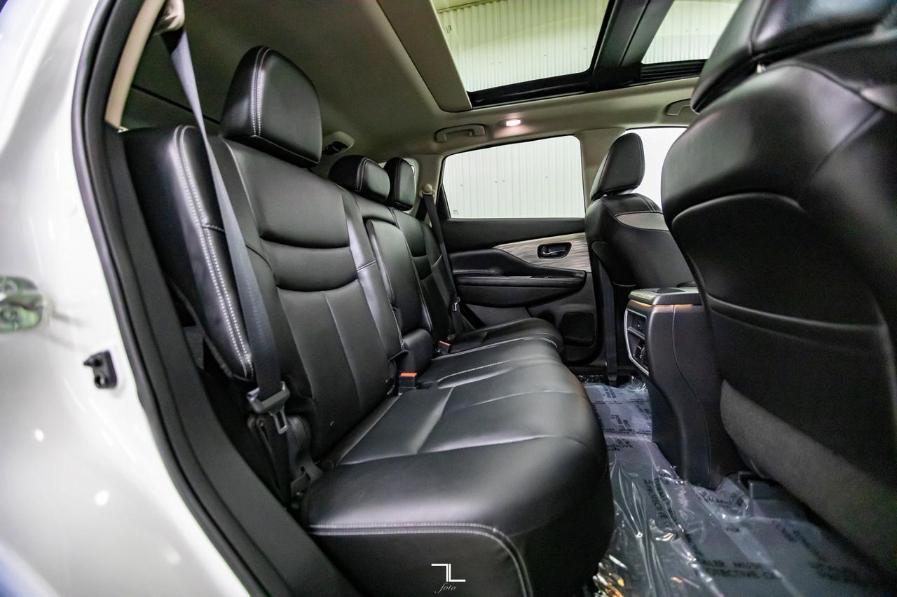 2017 Nissan Murano AWD SL Leather Roof Nav BCam Red Deer AB