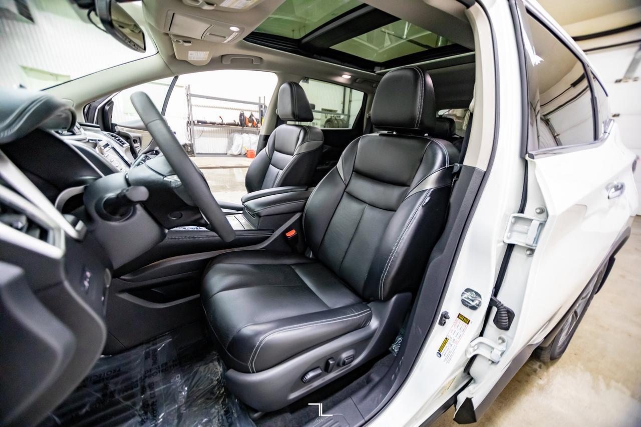 2017 Nissan Murano AWD SL Leather Roof Nav BCam Red Deer AB