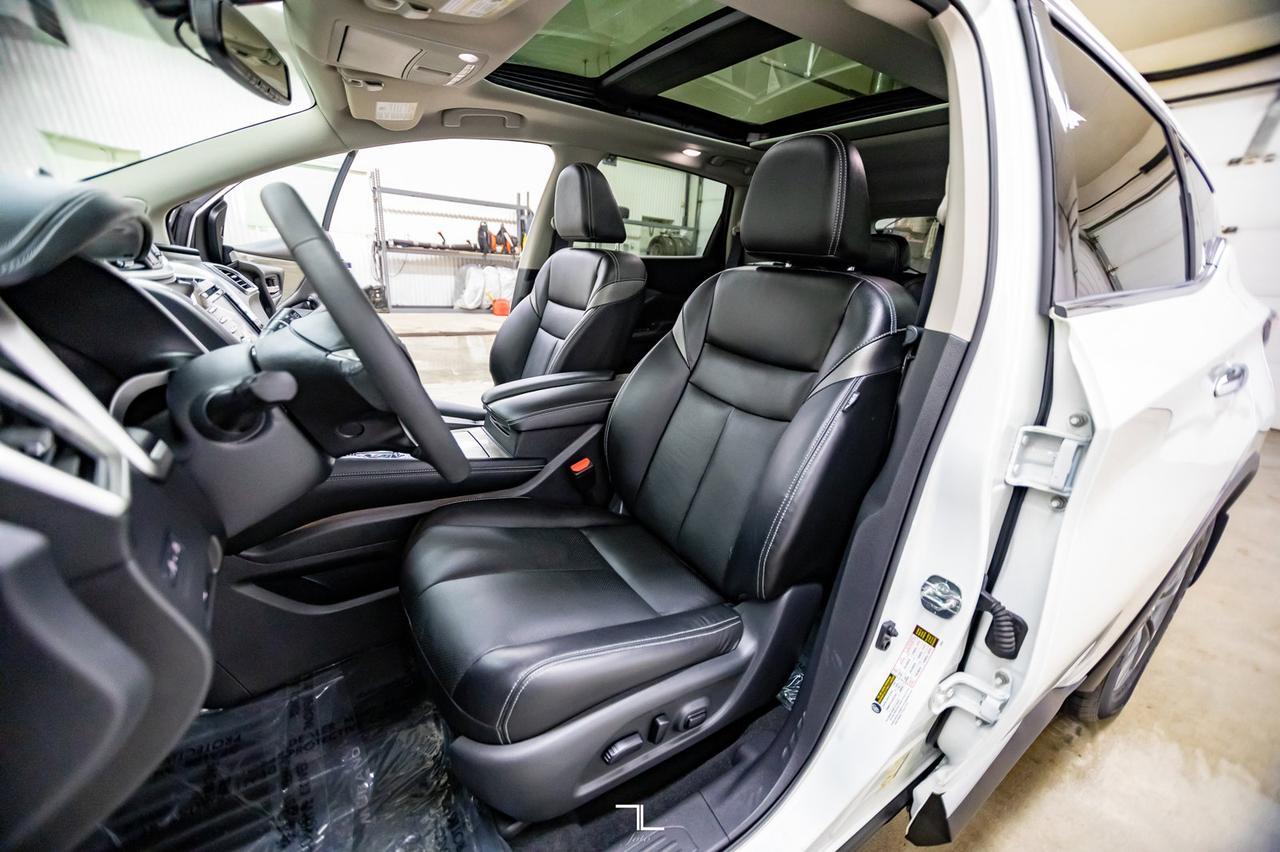 2017 Nissan Murano AWD SL Leather Roof Nav BCam Red Deer AB