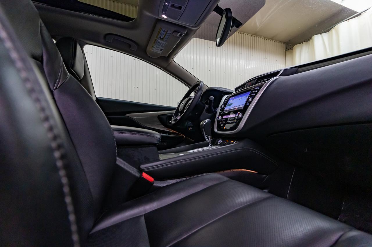 2017 Nissan Murano AWD SL Leather Roof Nav Red Deer AB