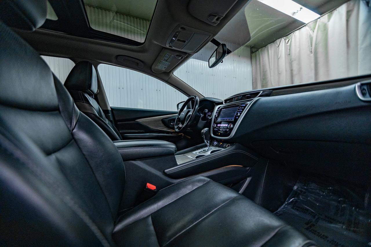 2017 Nissan Murano AWD SL Leather Roof Nav Red Deer AB