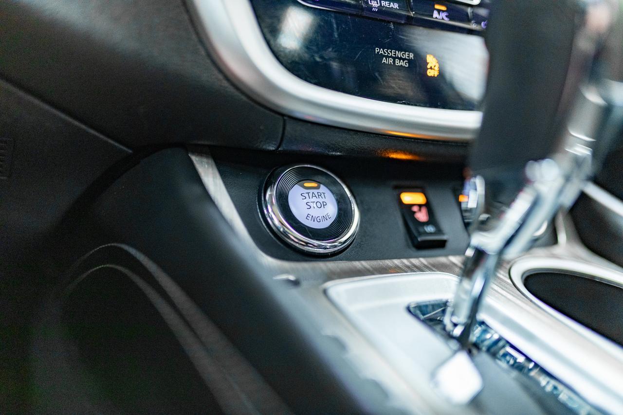 2017 Nissan Murano AWD SL Leather Roof Nav Red Deer AB