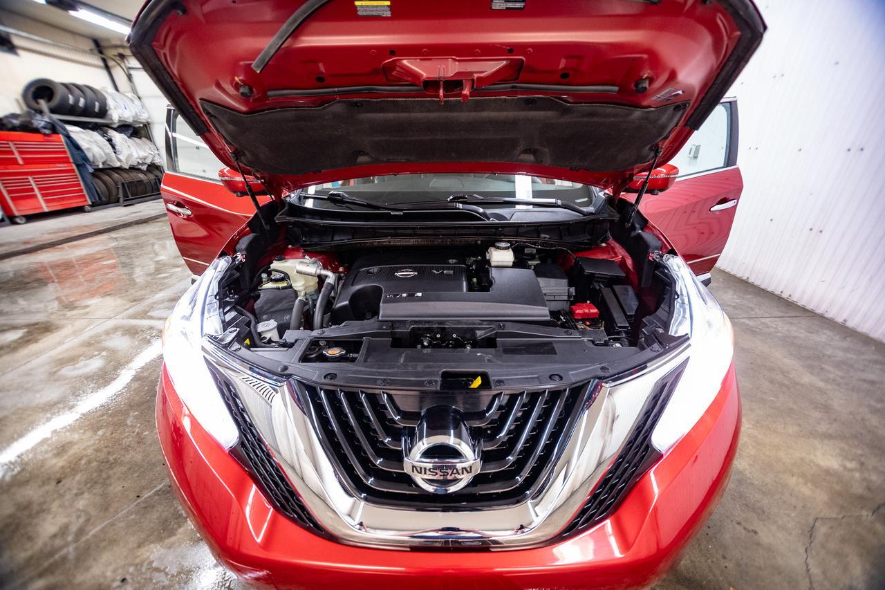 2017 Nissan Murano AWD SL Leather Roof Nav Red Deer AB