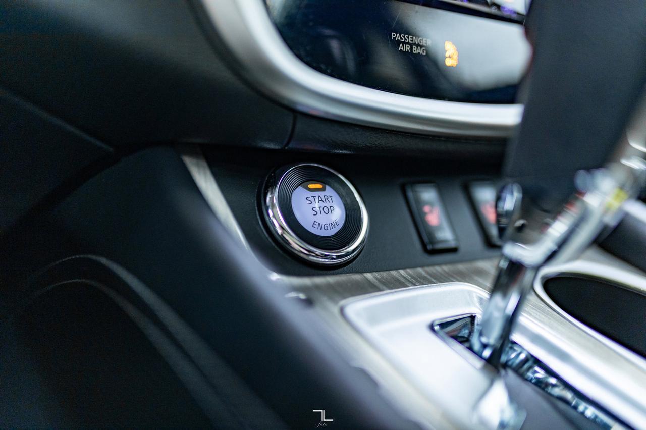 2017 Nissan Murano AWD SV Nav Roof BCam Red Deer AB