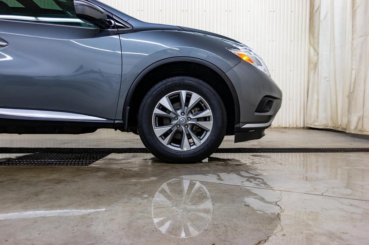 2017 Nissan Murano AWD SV Roof Nav BCam Red Deer AB
