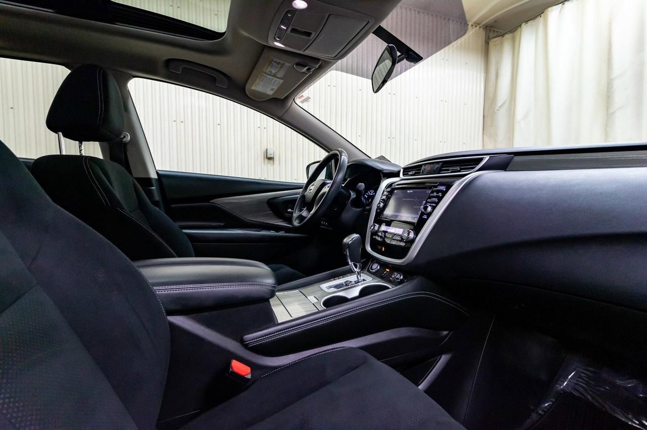 2017 Nissan Murano AWD SV Roof Nav BCam Red Deer AB