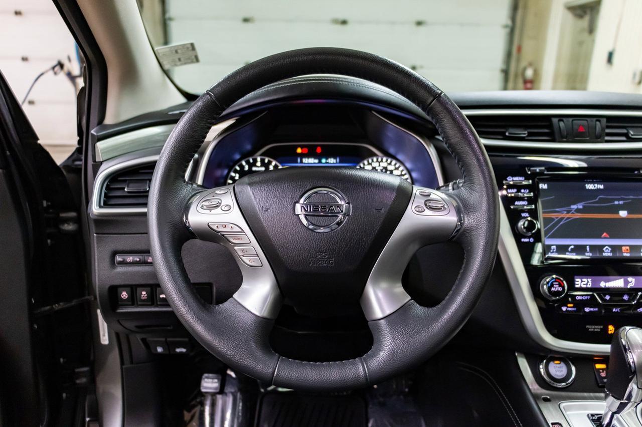 2017 Nissan Murano AWD SV Roof Nav BCam Red Deer AB
