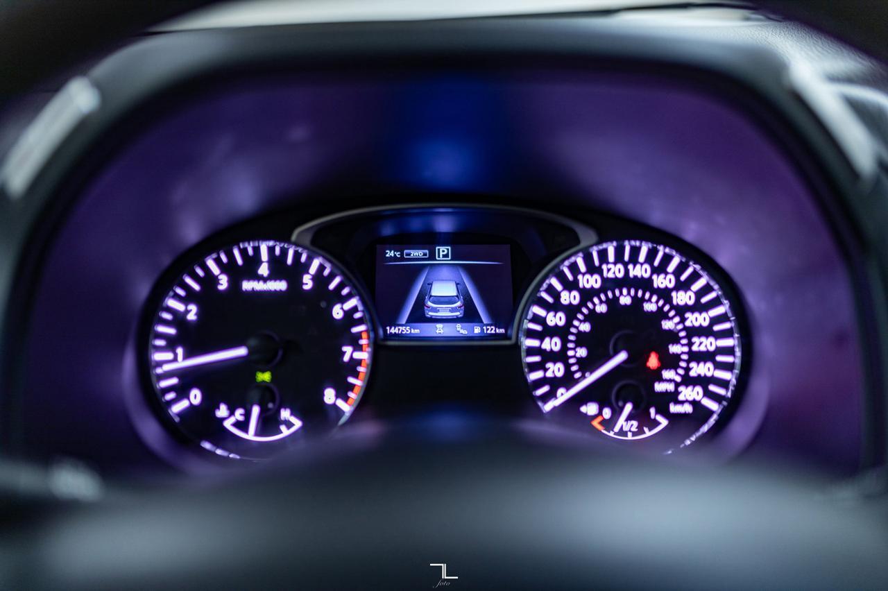 2017 Nissan Pathfinder AWD Platinum Midnight Leather Roof Nav BCam Red Deer AB