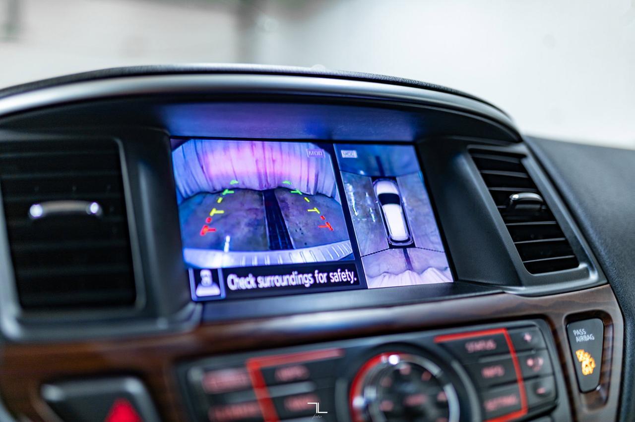 2017 Nissan Pathfinder AWD Platinum Midnight Leather Roof Nav BCam Red Deer AB