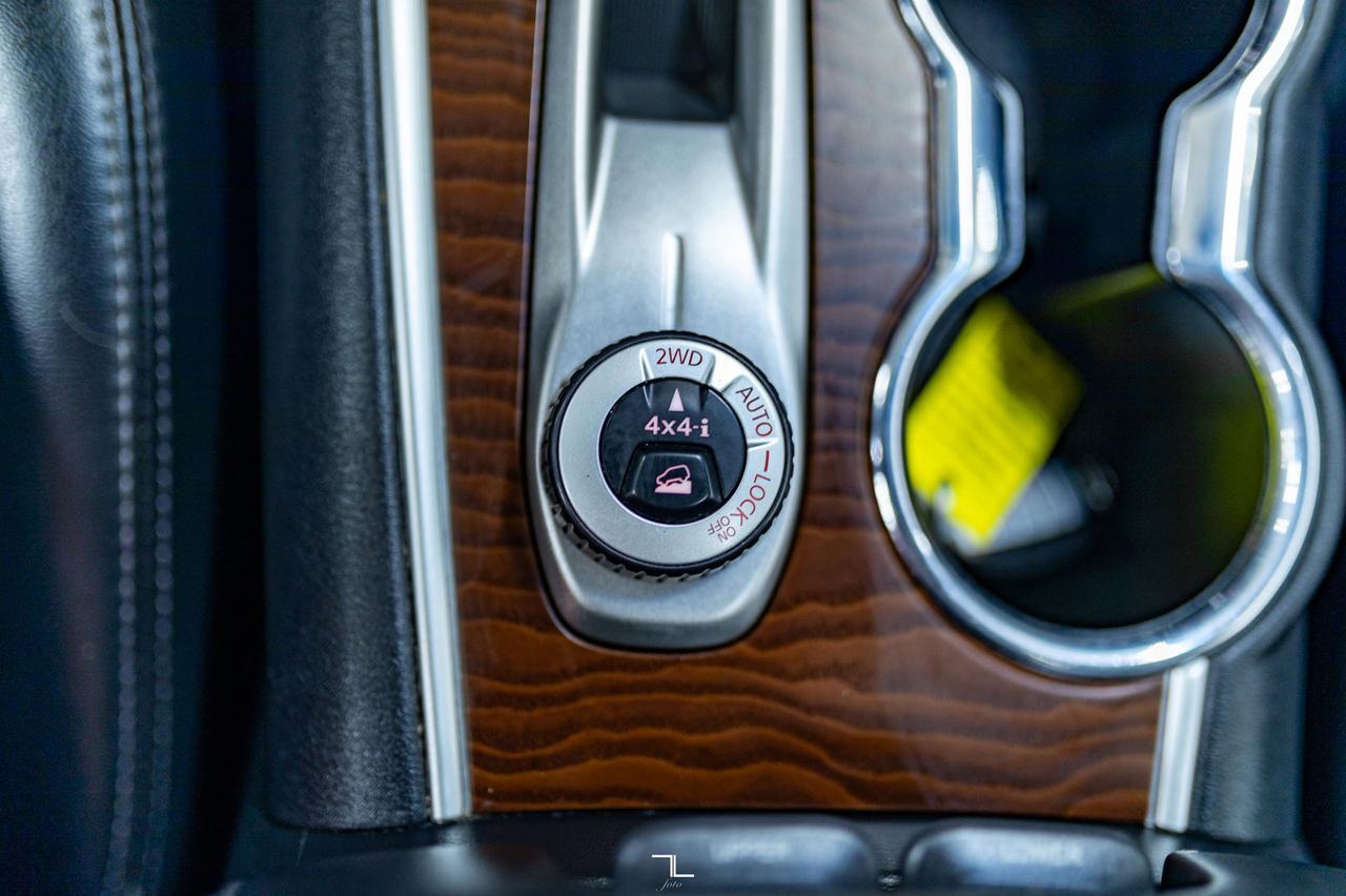 2017 Nissan Pathfinder AWD Platinum Midnight Leather Roof Nav BCam Red Deer AB