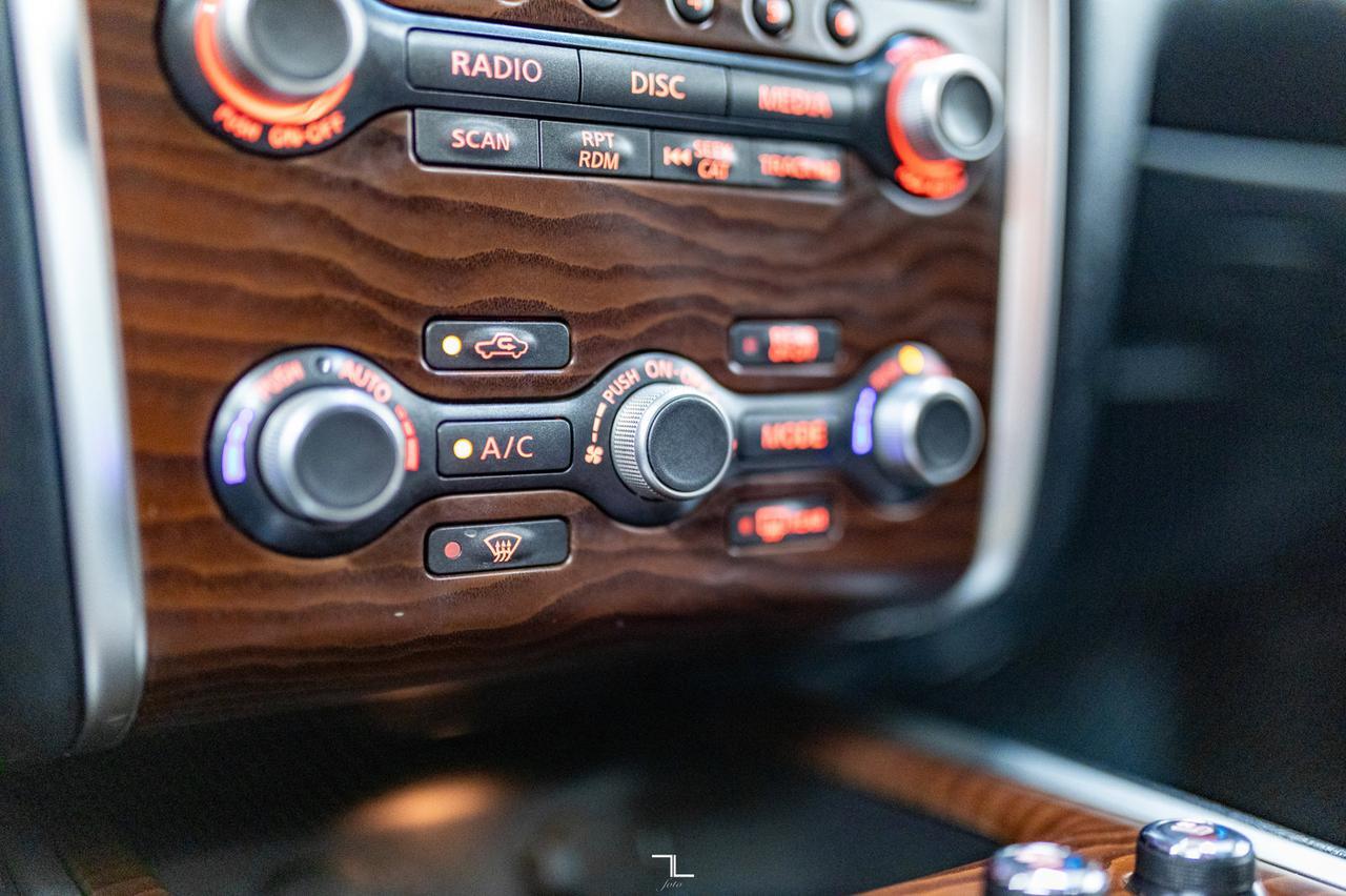 2017 Nissan Pathfinder AWD Platinum Midnight Leather Roof Nav BCam Red Deer AB