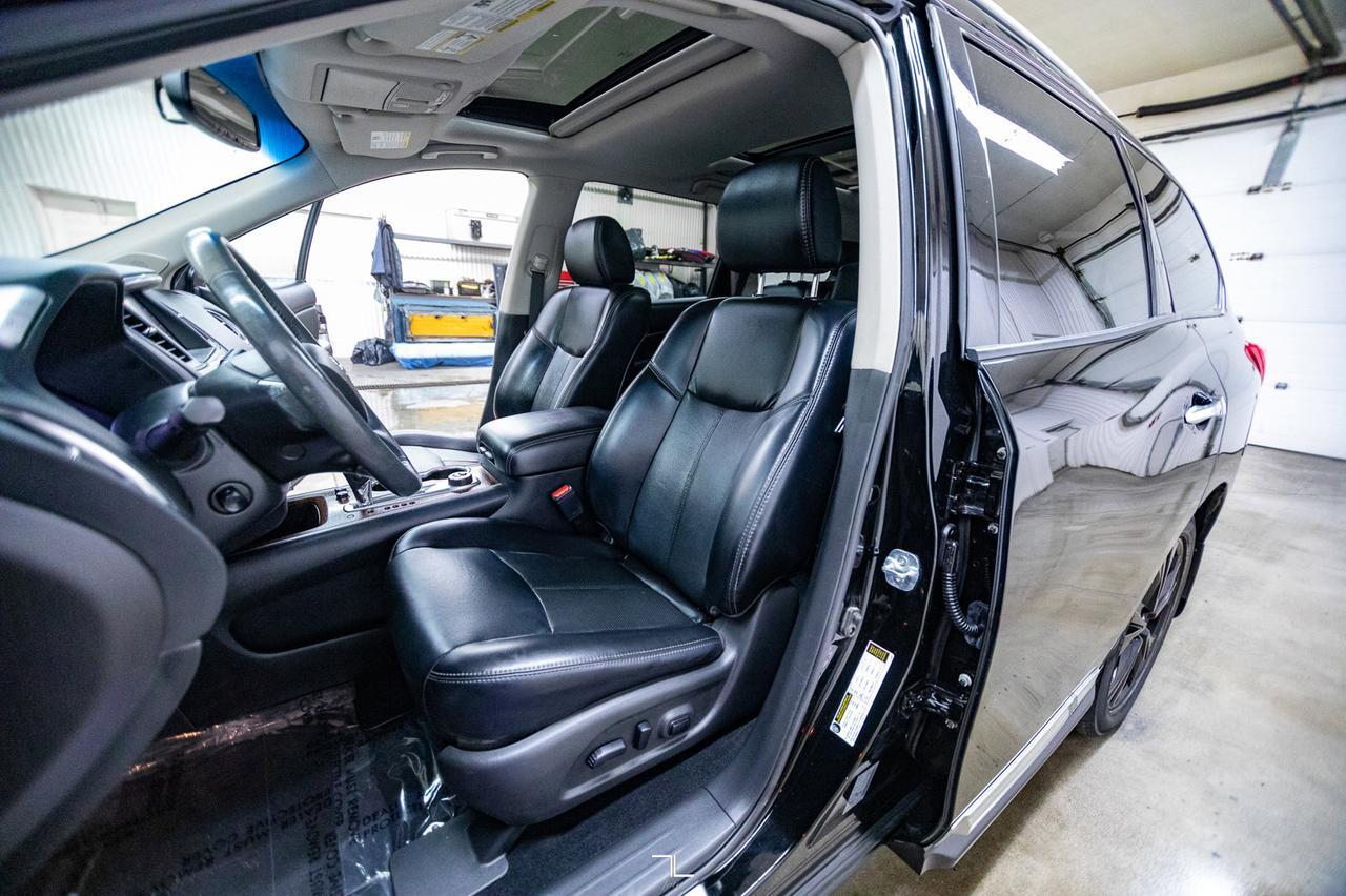 2017 Nissan Pathfinder AWD Platinum Midnight Leather Roof Nav BCam Red Deer AB