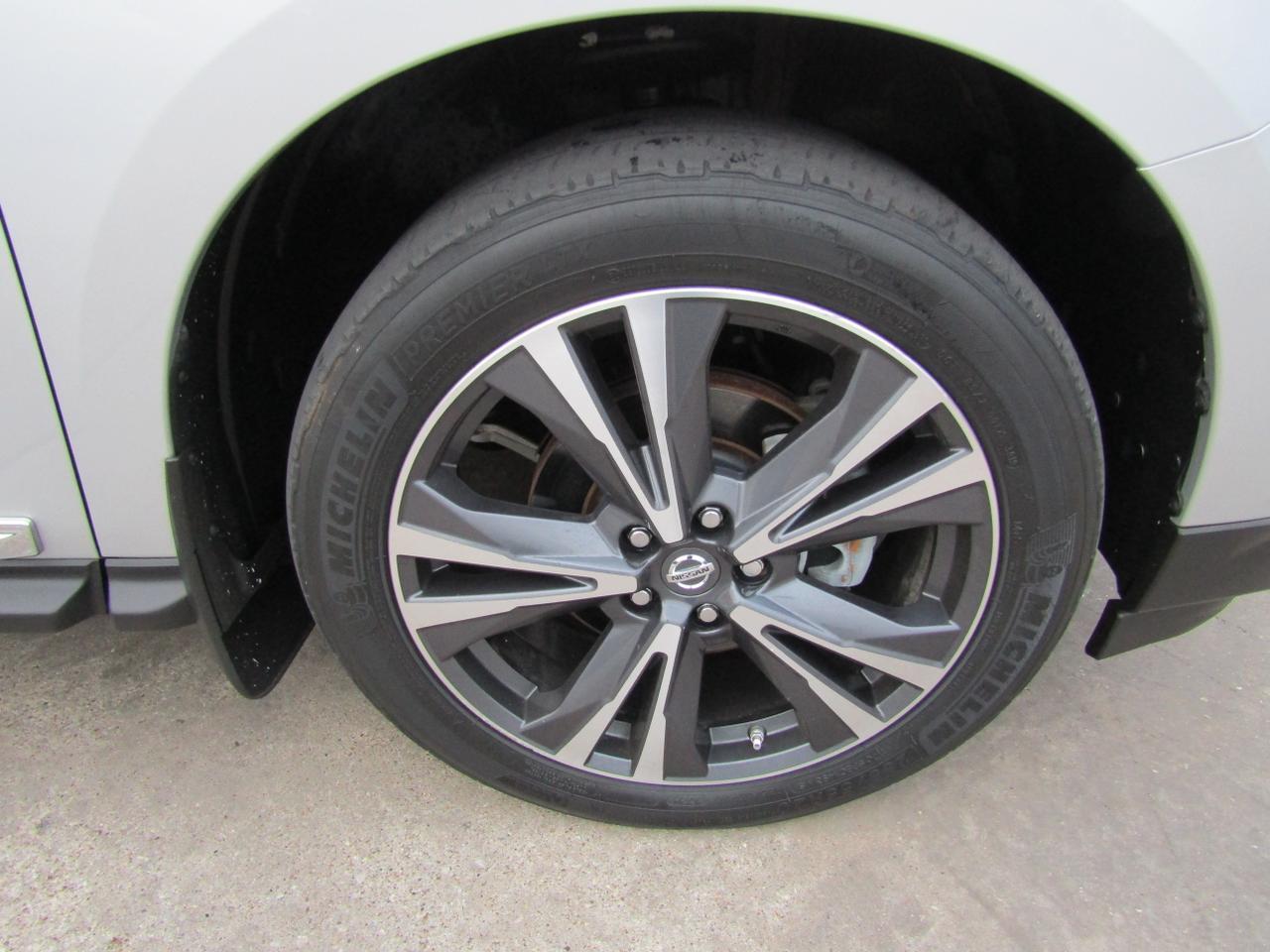 2017 Nissan Pathfinder FWD Platinum Grand Prairie TX