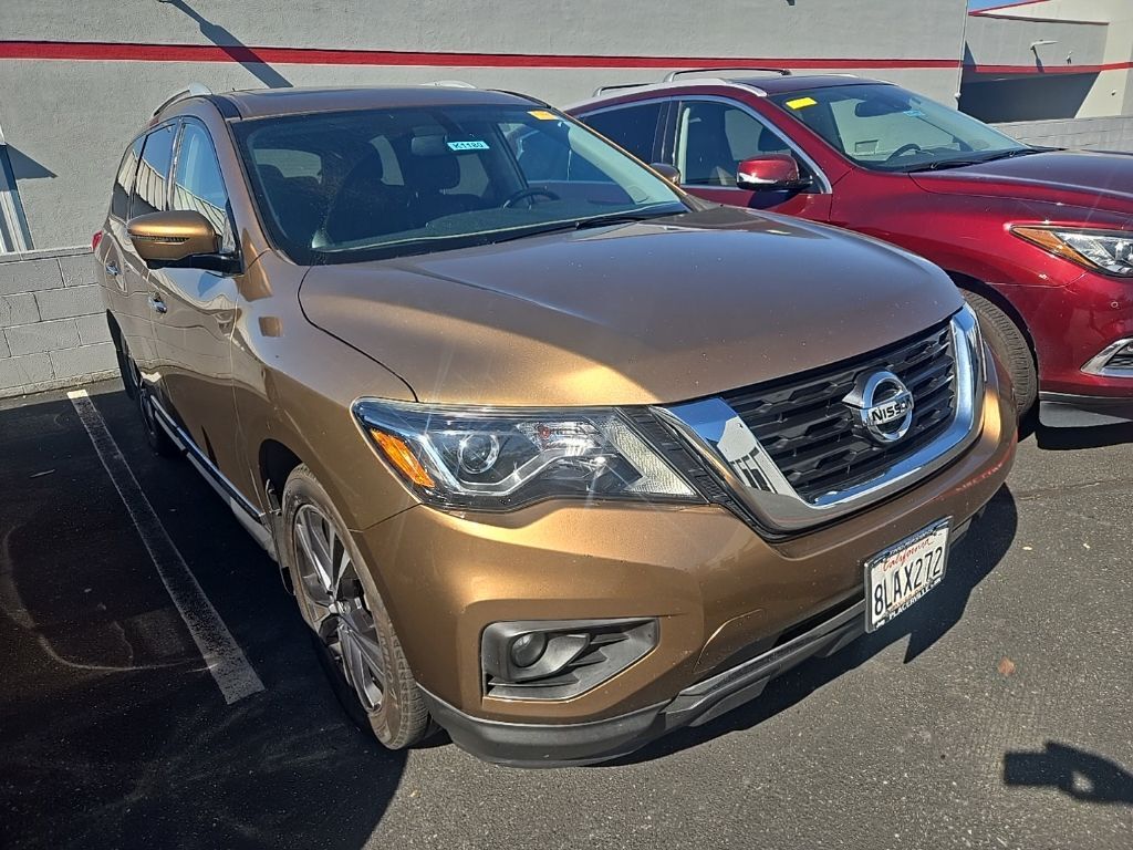 2017 Nissan Pathfinder Platinum