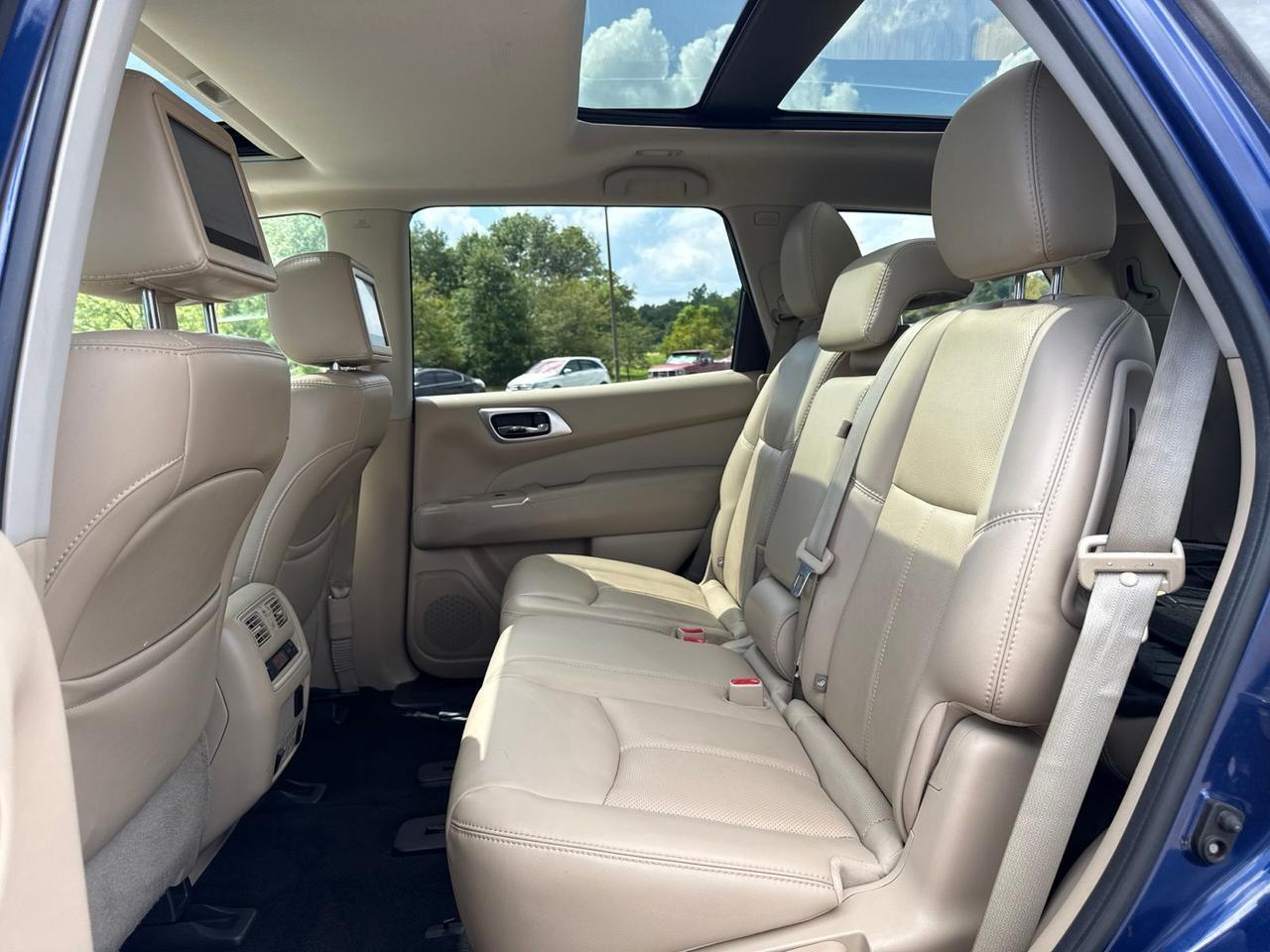 2017 Nissan Pathfinder Platinum Chantilly VA