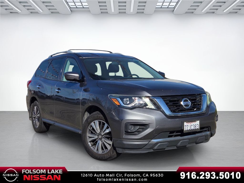 2017 Nissan Pathfinder S