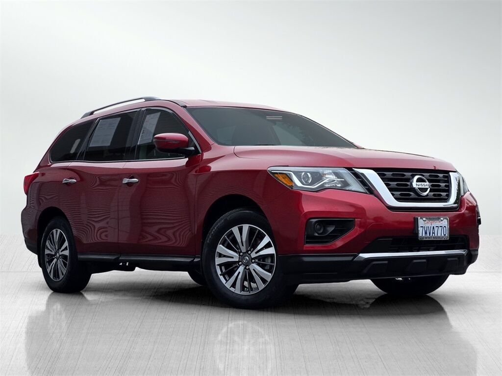 2017 Nissan Pathfinder S