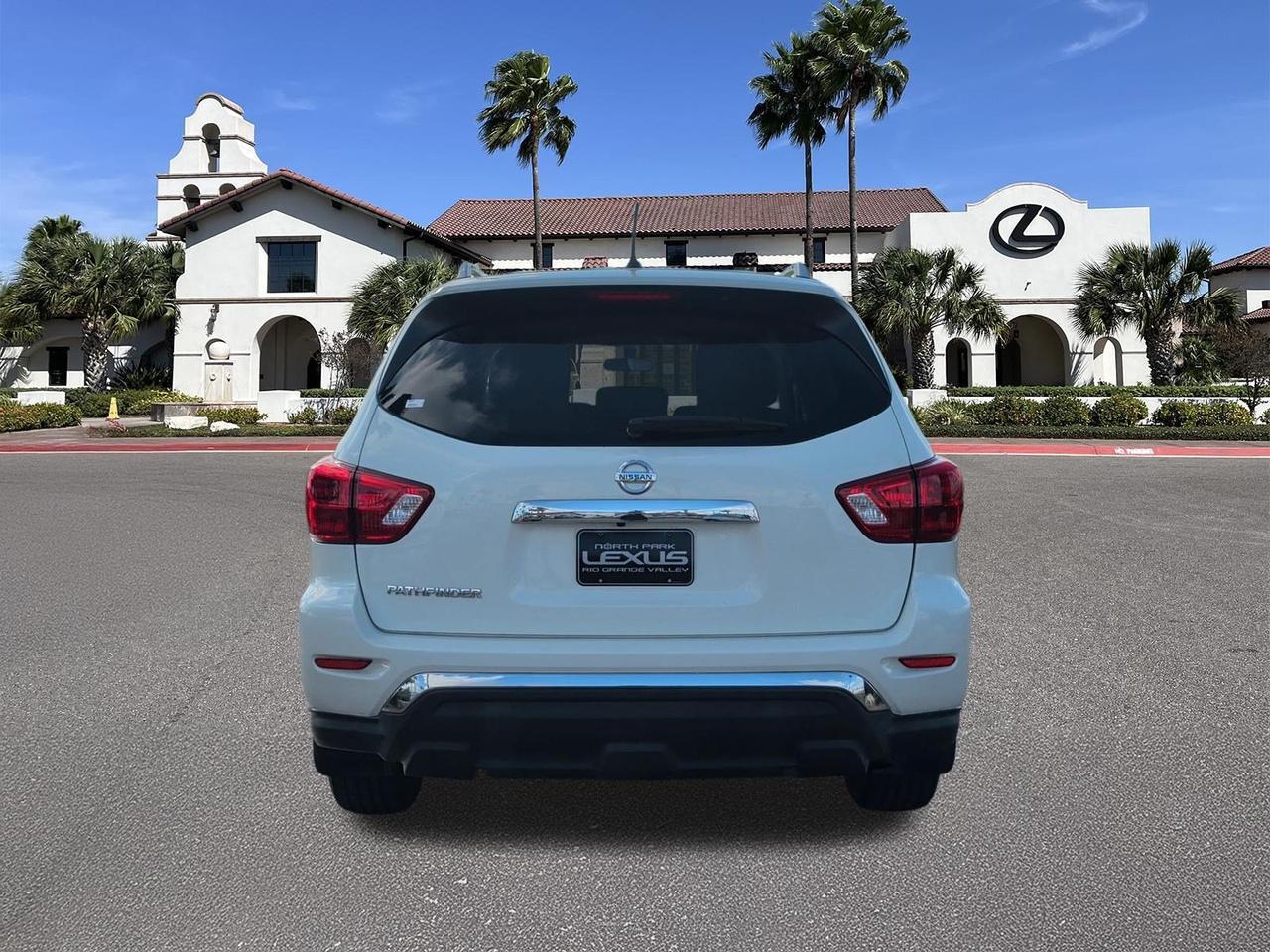 2017 Nissan Pathfinder S