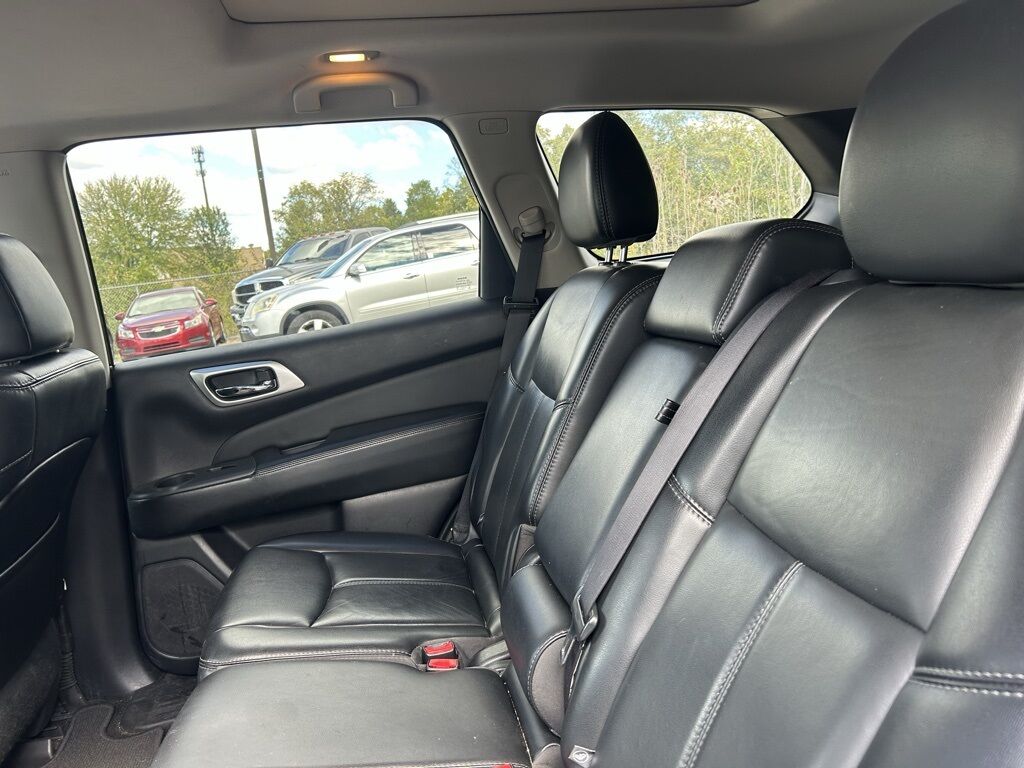 2017 Nissan Pathfinder SL Crestwood KY