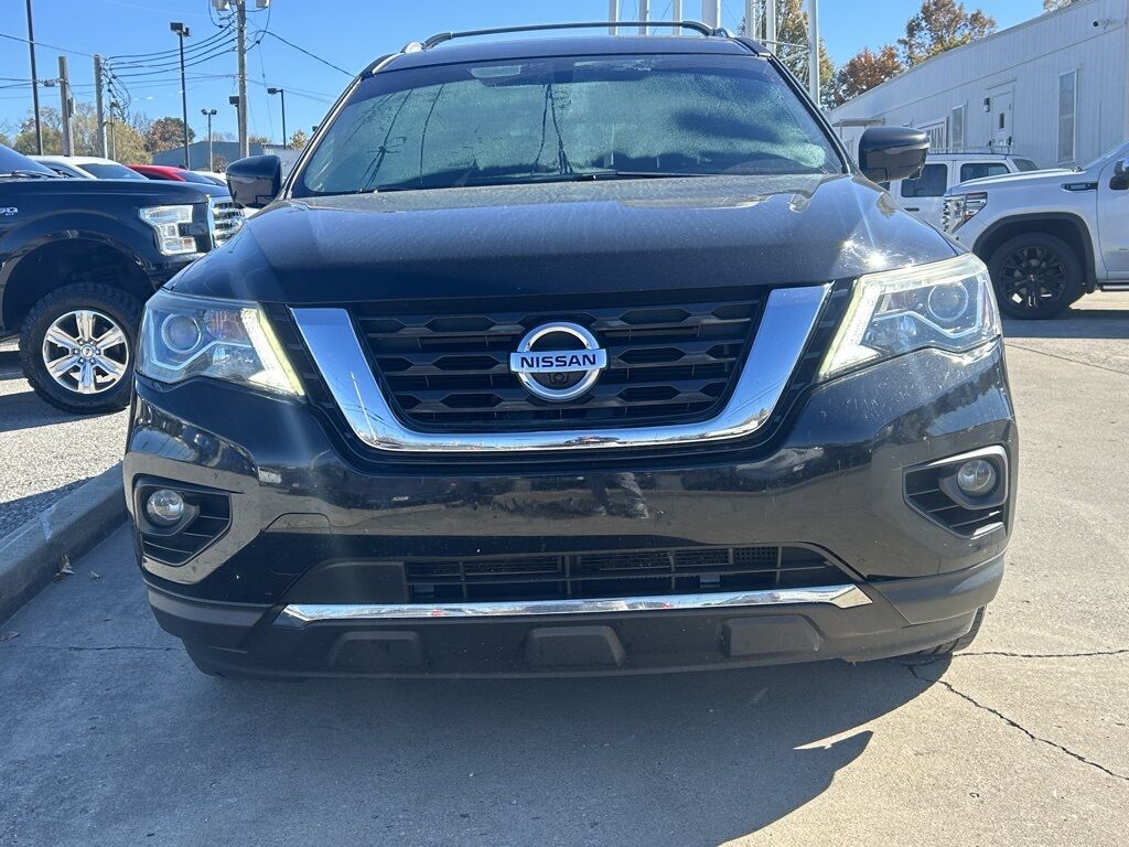 2017 Nissan Pathfinder SL