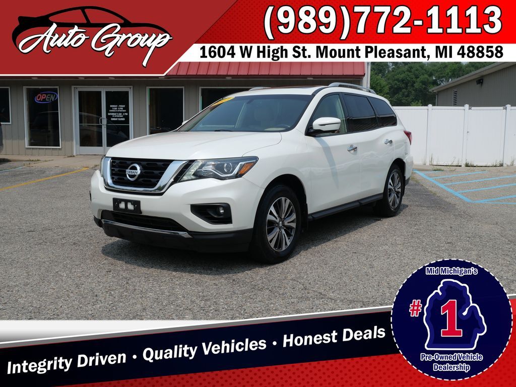 2017 Nissan Pathfinder SL